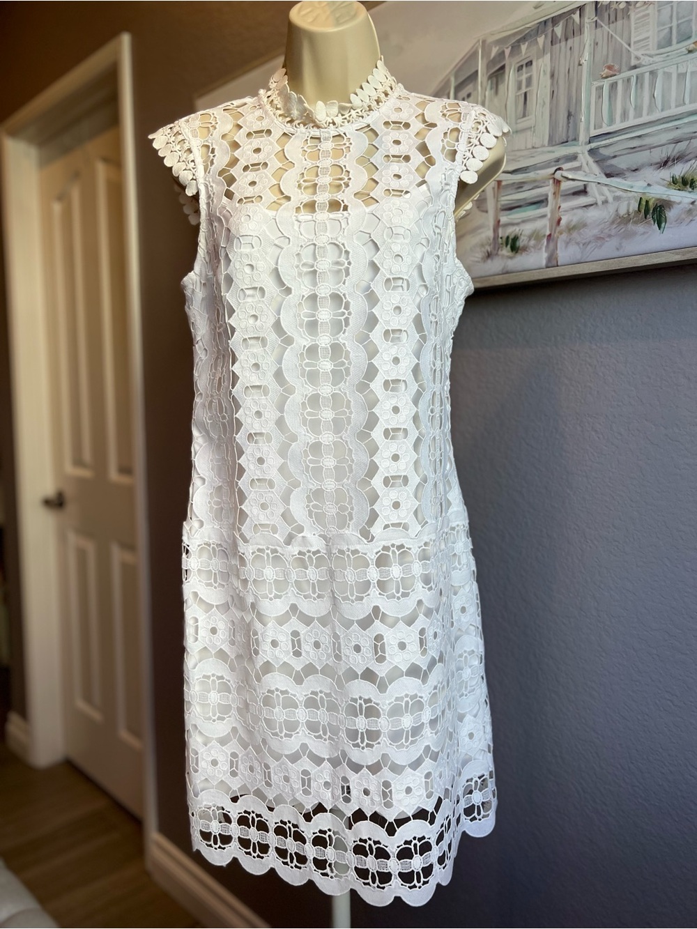 Laundry By Shelli Segal White Lace High-Neck Shift Dress
